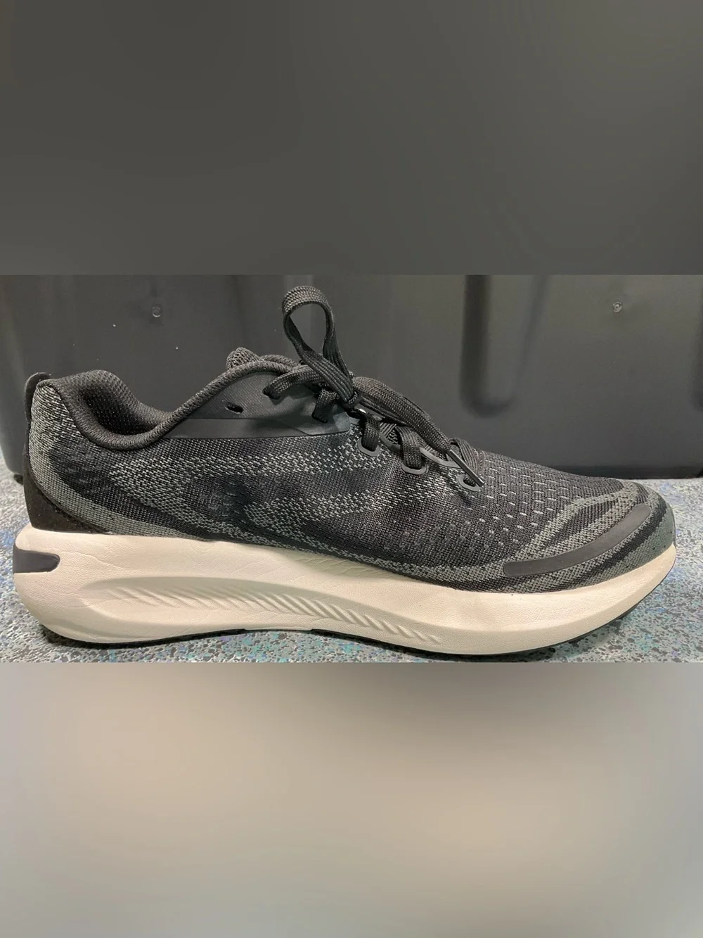 Merrell Men's Black and White Athletic Running Sneakers Size 11